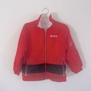 Retro Nike red windbreaker boys small play condition 3/4 sleeves